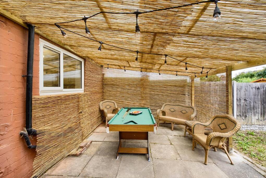 Low Rate For A 4-Bedroom House In Coventry With Free Unlimited Wi-Fi 2 Car Parking 53 Qmc Exteriér fotografie